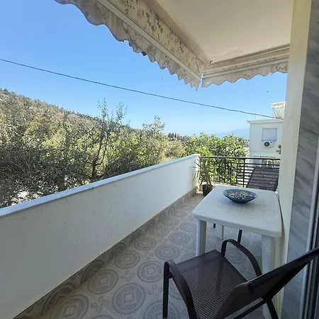 Almond House Апартаменты *
