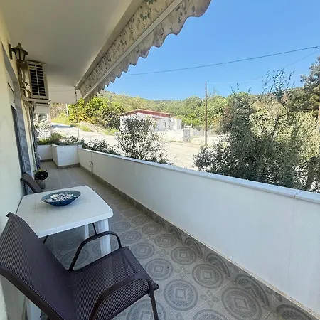Almond House Апартаменты